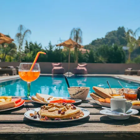 Filoxenia Luxury & アパート *