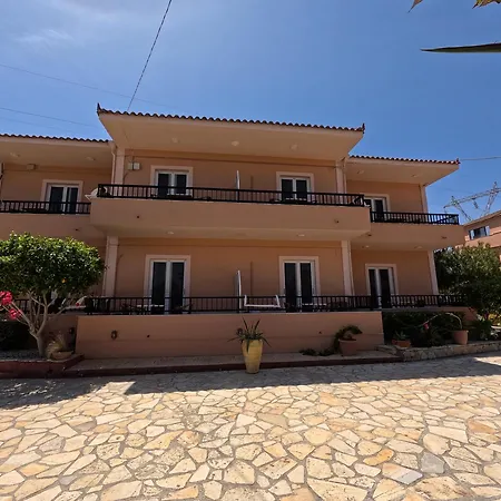 Filoxenia Luxury Studios&apartments