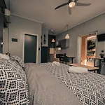 Filoxenia Luxury & * Kalliteros