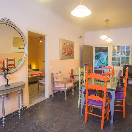 Filoxenia Luxury & شقة *