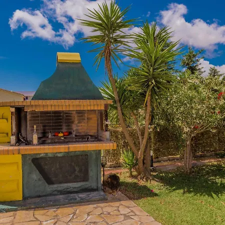 Filoxenia Luxury & شقة